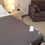Byron Rooms